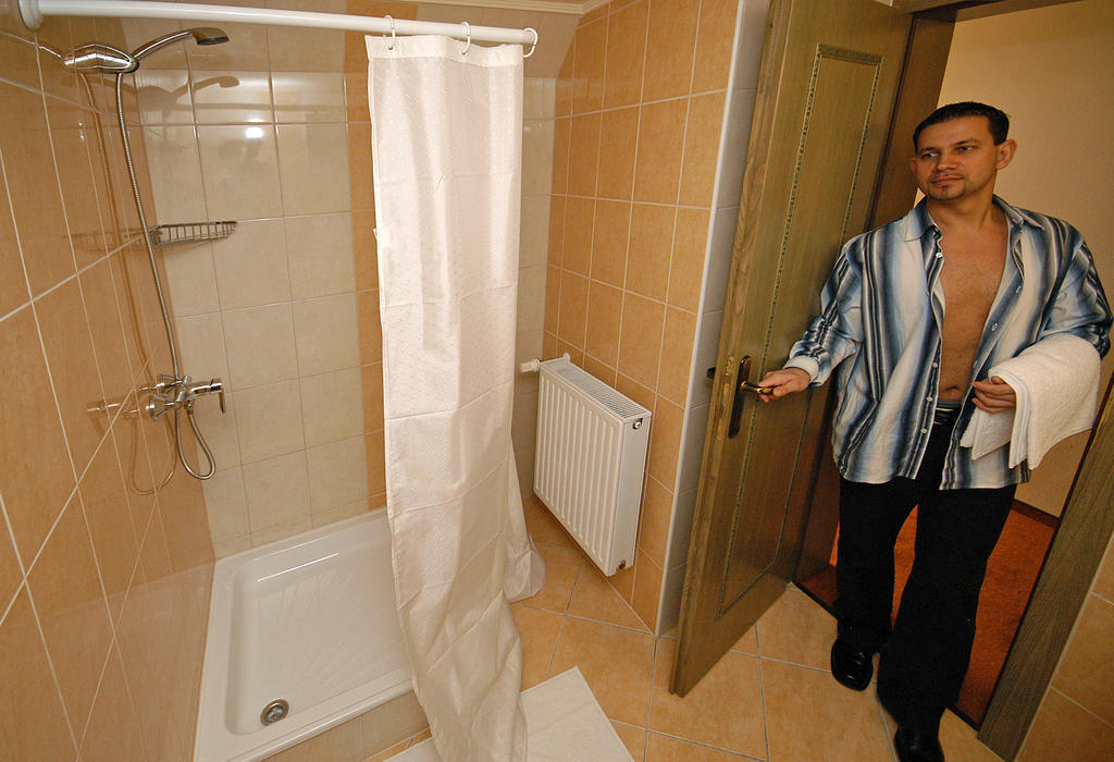 Hotel Bavaria Abda Szoba fotó